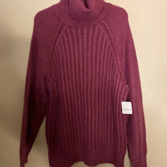 Free People sweater - Picture 2 of 11
